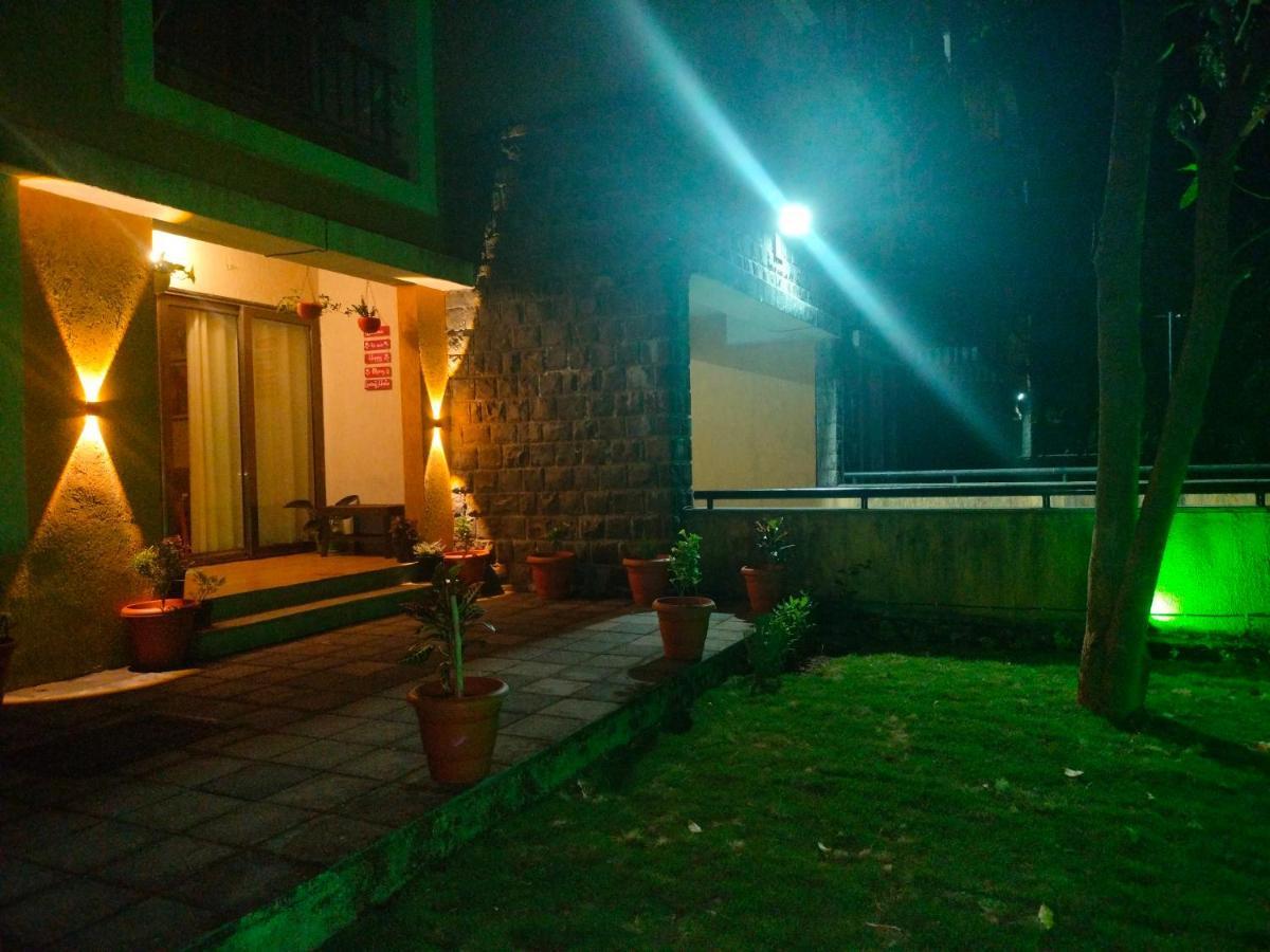 דירות לוואסה Portofino Treehouse מראה חיצוני תמונה