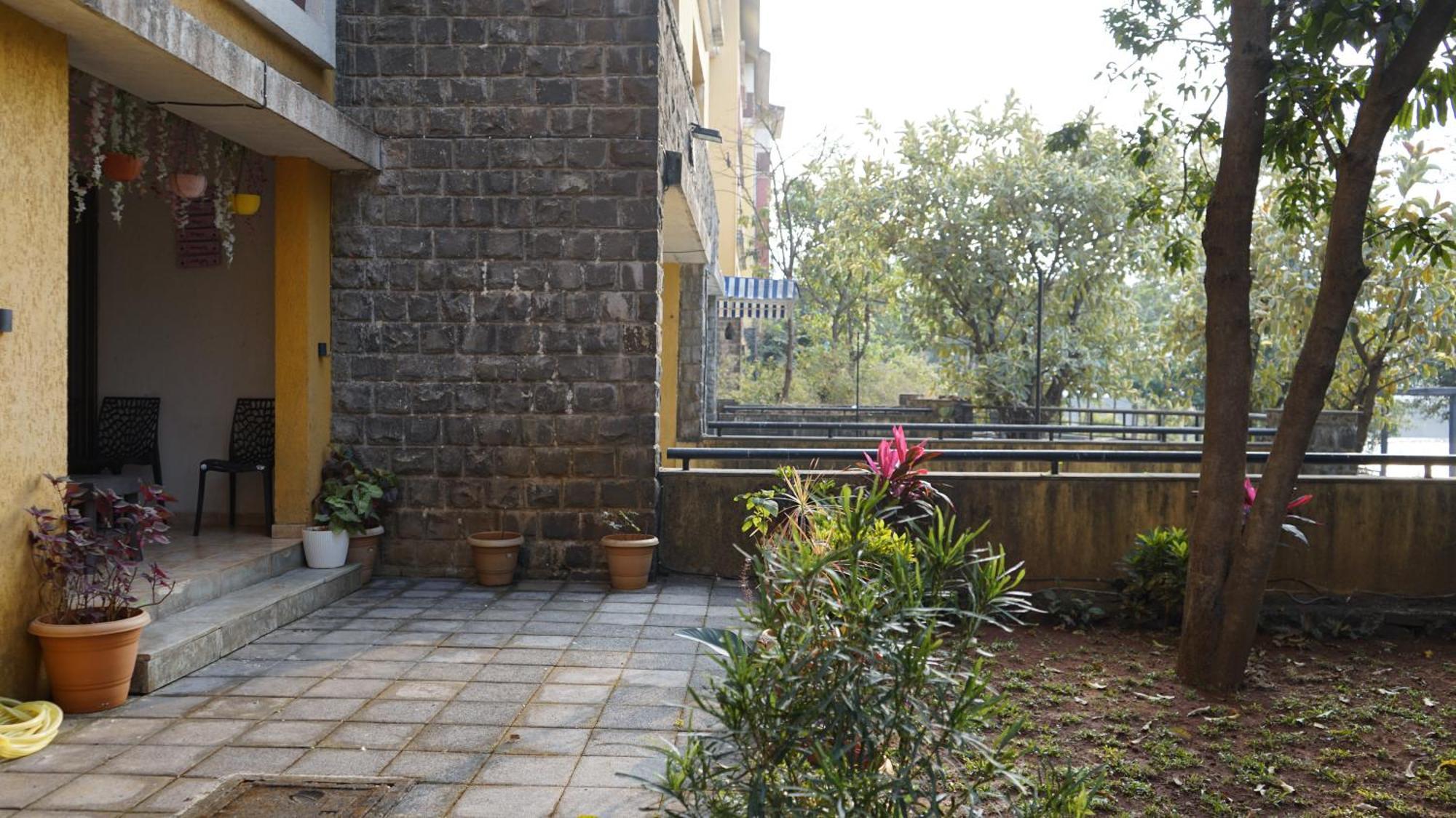 דירות לוואסה Portofino Treehouse מראה חיצוני תמונה